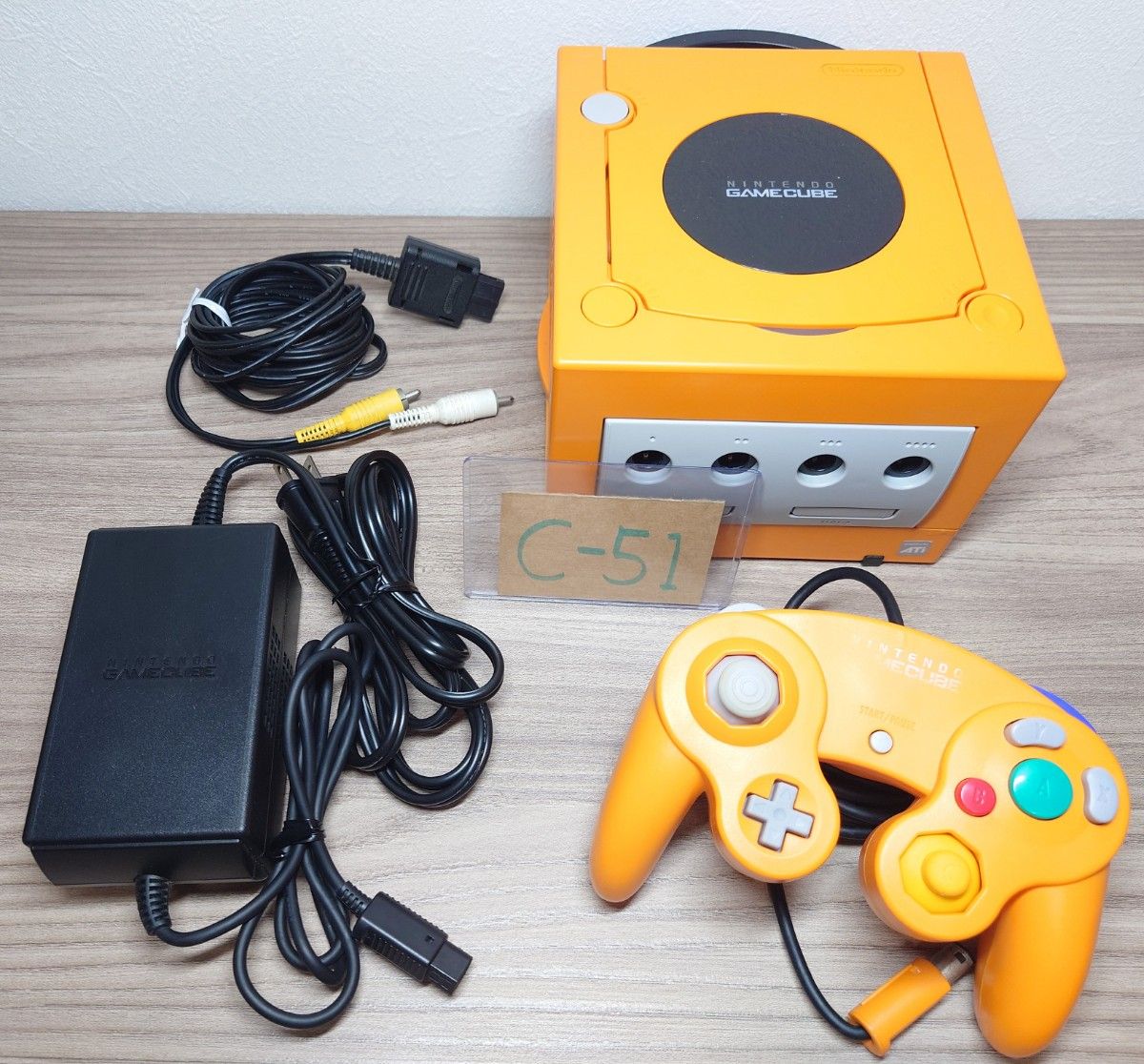 ゲームキューブ GAMECUBE 本体 Nintendo 任天堂 オレンジ DOL ゲームキューブ GAMECUBE 本体 Nintendo 任天堂 オレンジ DOL