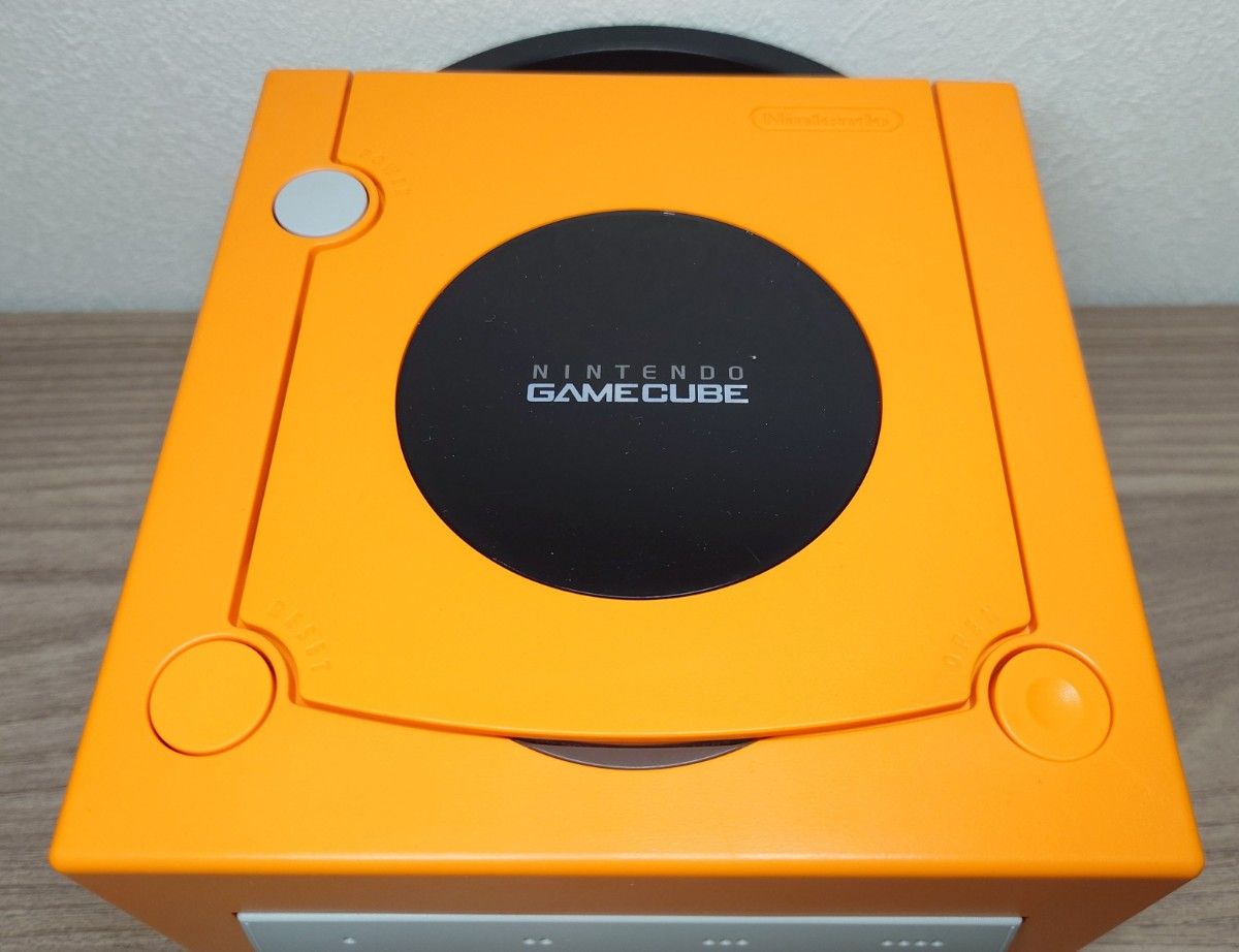 ゲームキューブ GAMECUBE 本体 Nintendo 任天堂 オレンジ DOL ゲームキューブ GAMECUBE 本体 Nintendo 任天堂 オレンジ DOL