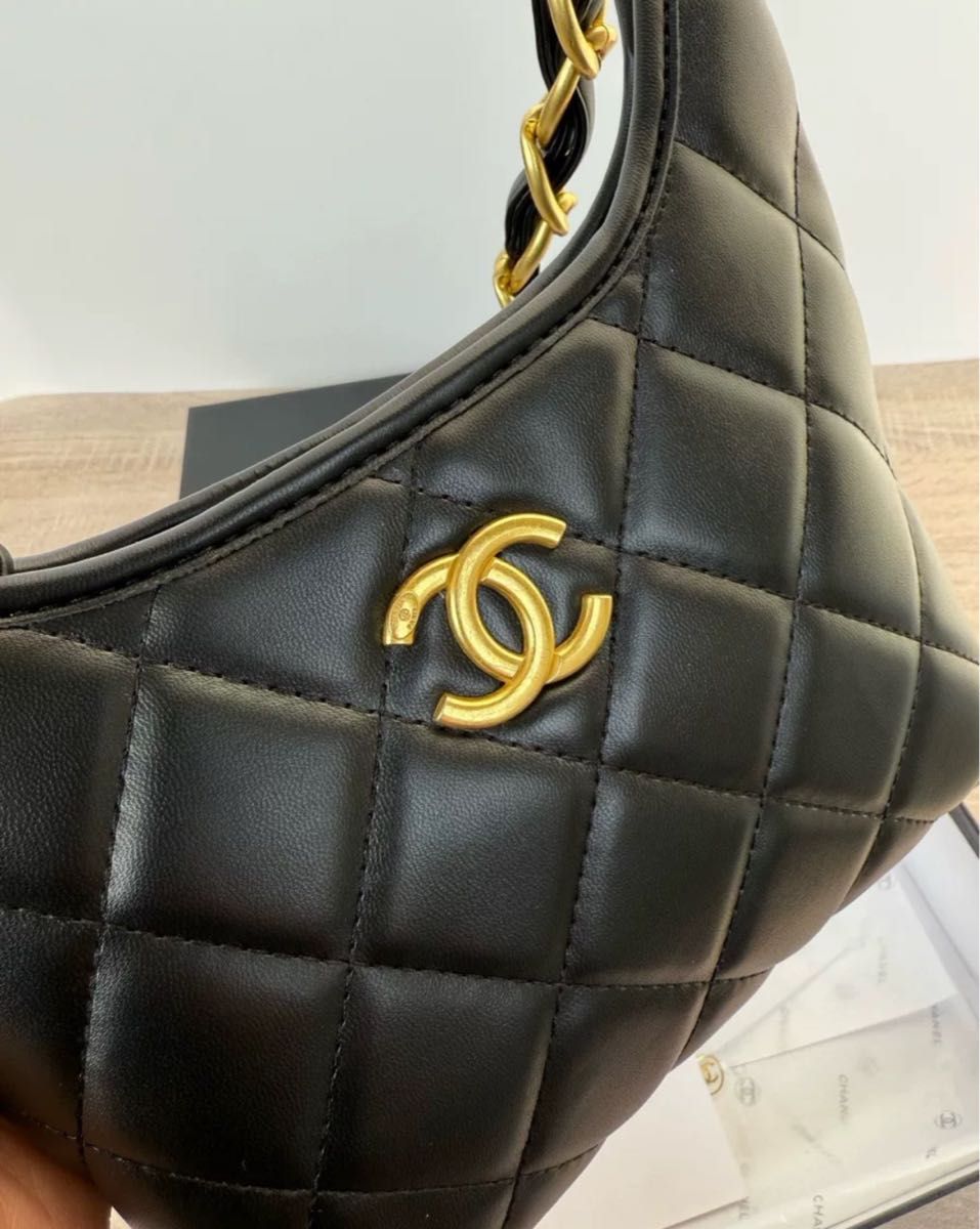 CHANEL ノベルティ ショルダーバッグ チェーンバッグ ブラック CHANEL ノベルティ ショルダーバッグ チェーンバッグ ブラック