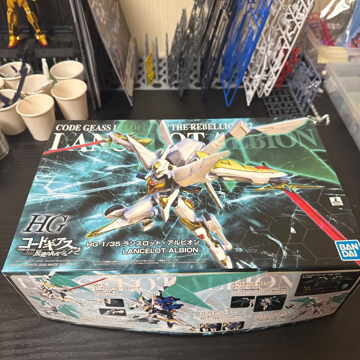 HG 1/35 ランスロット・アルビオン HG 1/35 紅蓮聖天八極式 HG 1/35 ランスロット・アルビオン HG 1/35 紅蓮聖天八極式