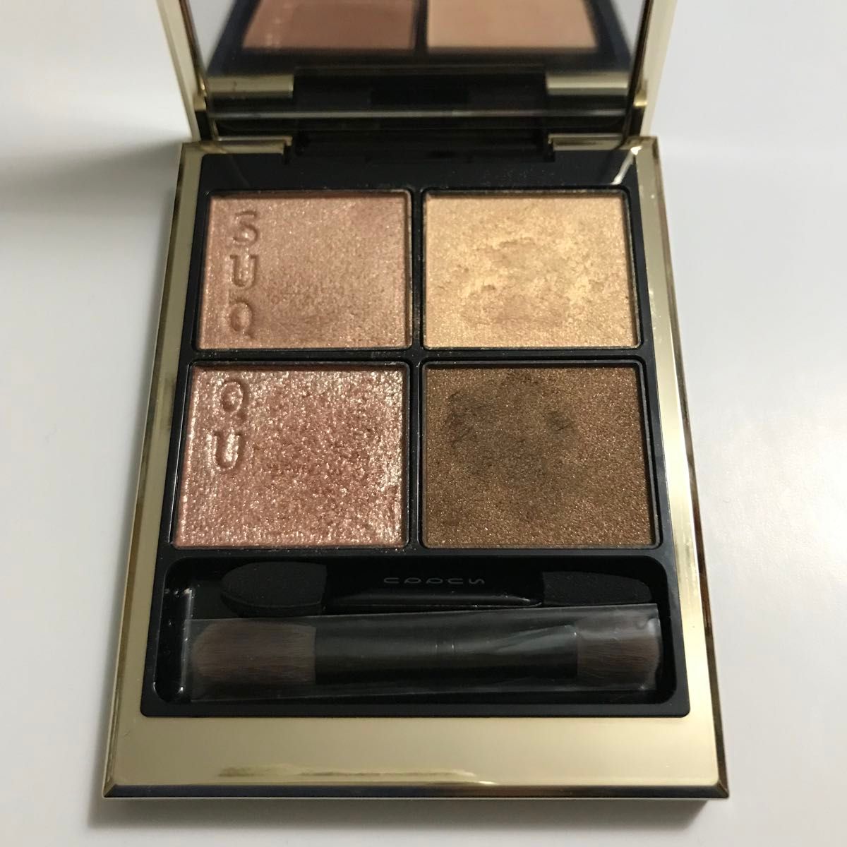 SUQQU スック シグニチャーカラーアイズ 14 夕琥珀 中古品 SUQQU スック シグニチャーカラーアイズ 14 夕琥珀 中古品