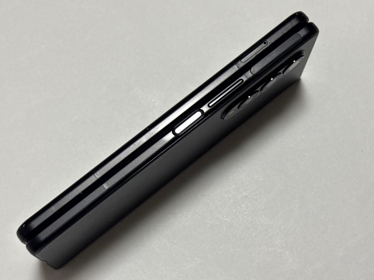 超レア超美品】海外版 Galaxy Z Fold3 5G SM-F926U1 SIMフリー 超レア超美品】海外版 Galaxy Z Fold3 5G SM-F926U1 SIMフリー