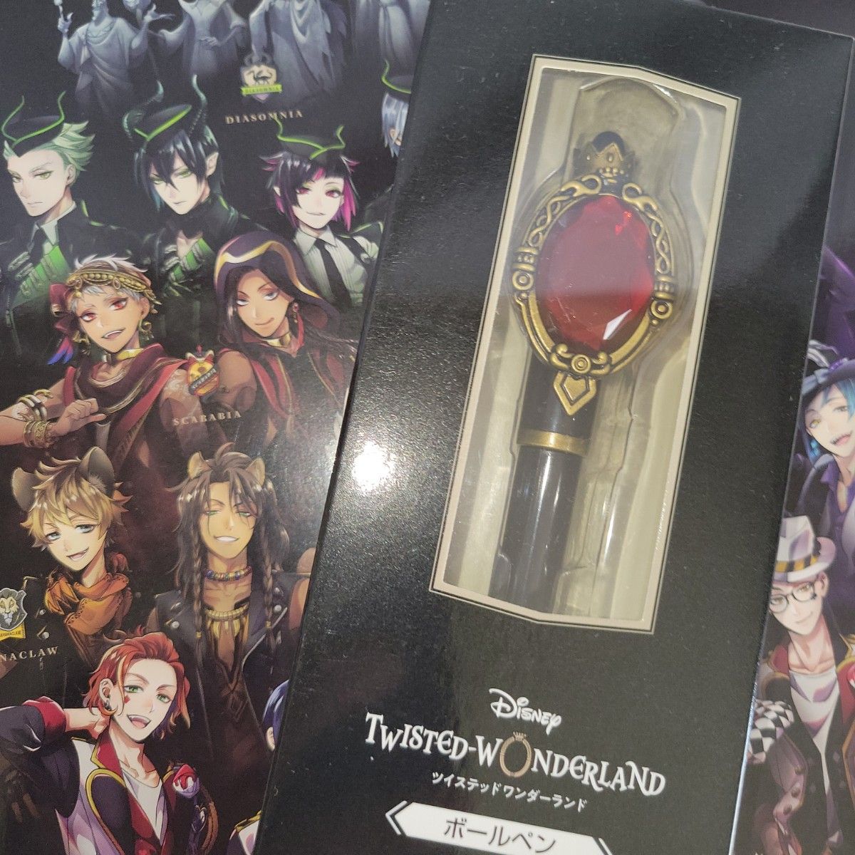 Disney】【ツイステ展】 スカラビア寮 カリム ボールペン Disney】【ツイステ展】 スカラビア寮 カリム ボールペン