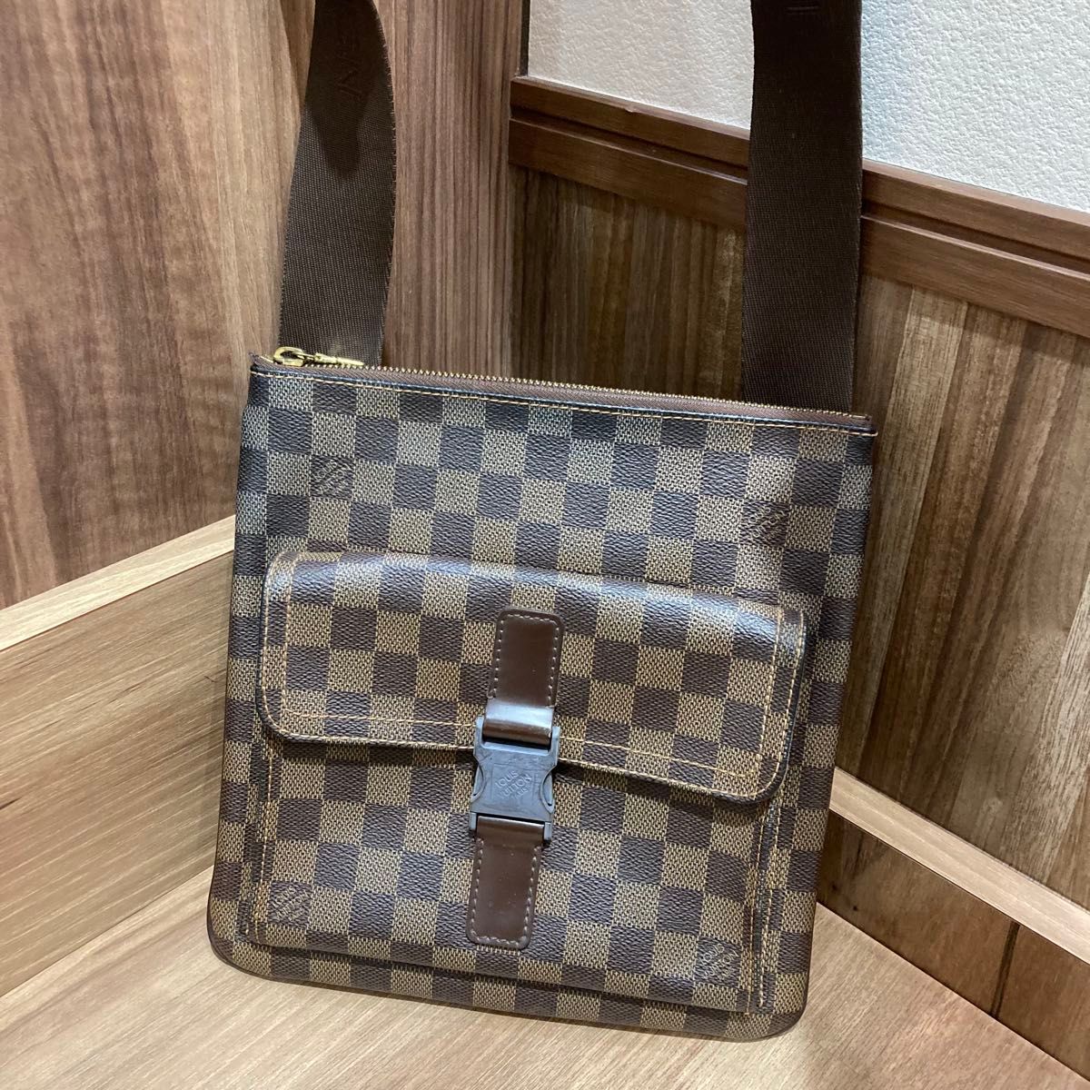 LOUIS VUITTON ルイヴィトン ダミエ ポシェット メルヴィール LOUIS VUITTON ルイヴィトン ダミエ ポシェット メルヴィール