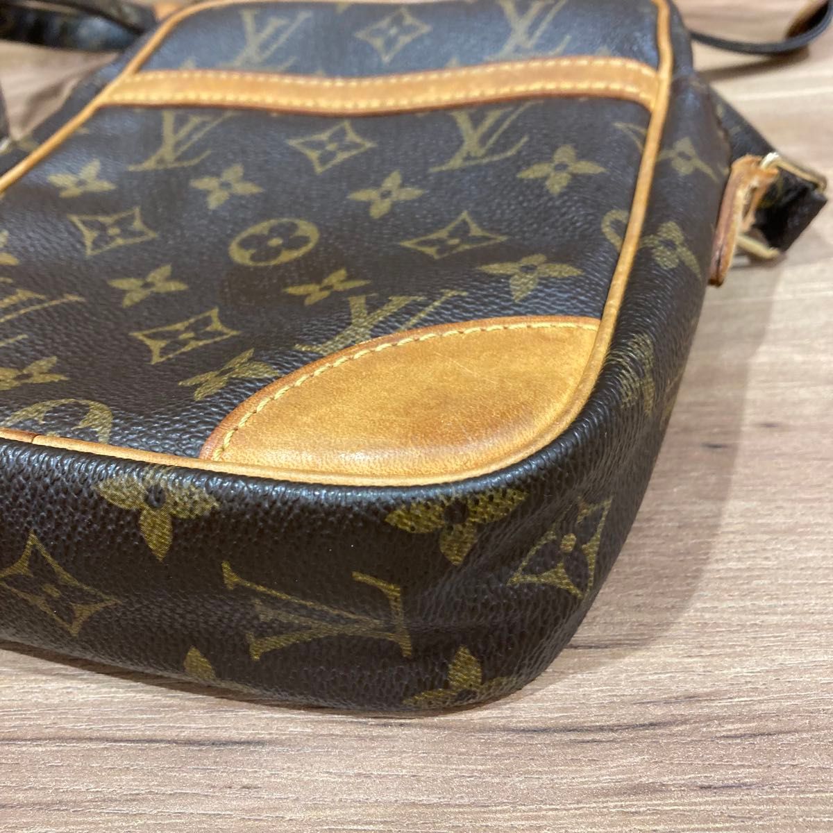 LOUIS VUITTON ルイヴィトン モノグラム ダヌーブ ショルダー LOUIS VUITTON ルイヴィトン モノグラム ダヌーブ ショルダー