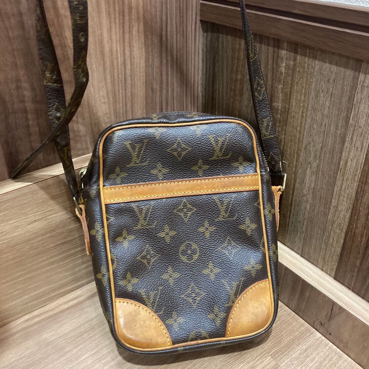 LOUIS VUITTON ルイヴィトン モノグラム ダヌーブ ショルダー LOUIS VUITTON ルイヴィトン モノグラム ダヌーブ ショルダー
