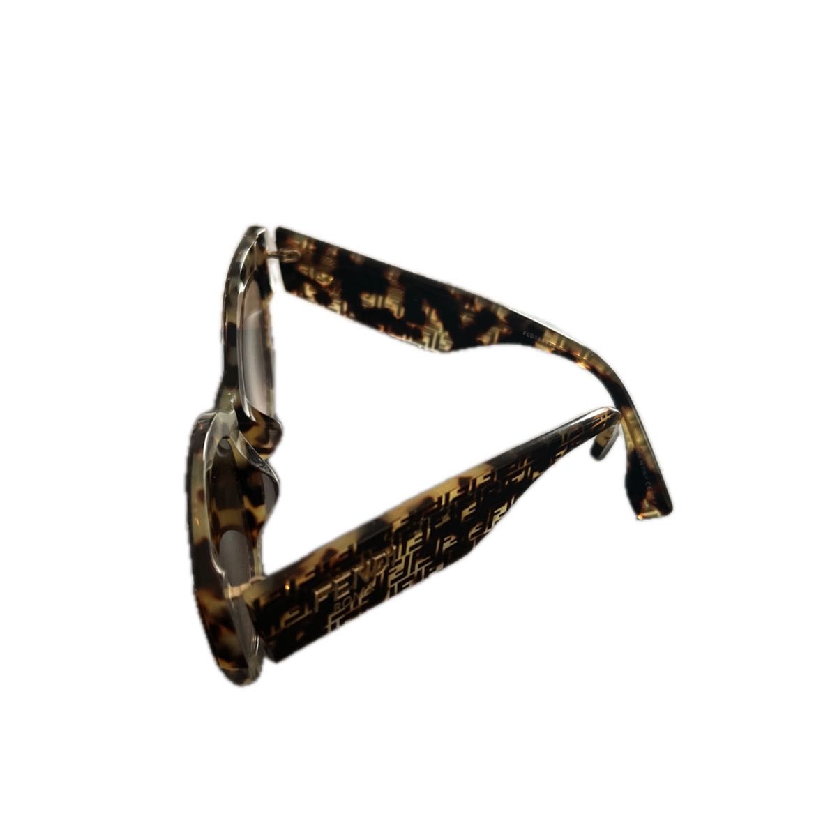 FENDI フェンディ サングラス FFロゴ ブラウン ケース付き FENDI フェンディ サングラス FFロゴ ブラウン ケース付き