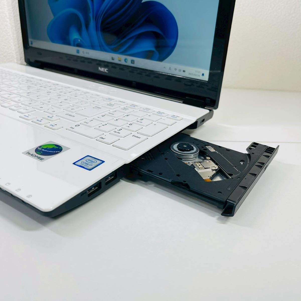 Windows11 ノートパソコン Core i7 NEC モバイル型 SSD 1TB 32GB Windows11 ノートパソコン Core i7 NEC モバイル型 SSD 1TB 32GB