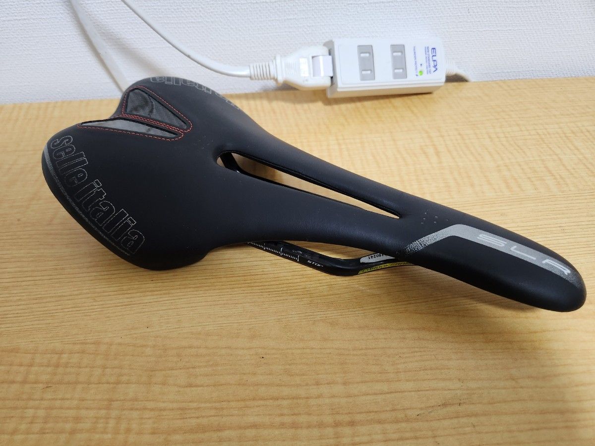 selle ITALIA SLR kit carbonio flow s2フィット サドル selle ITALIA SLR kit carbonio flow s2フィット サドル