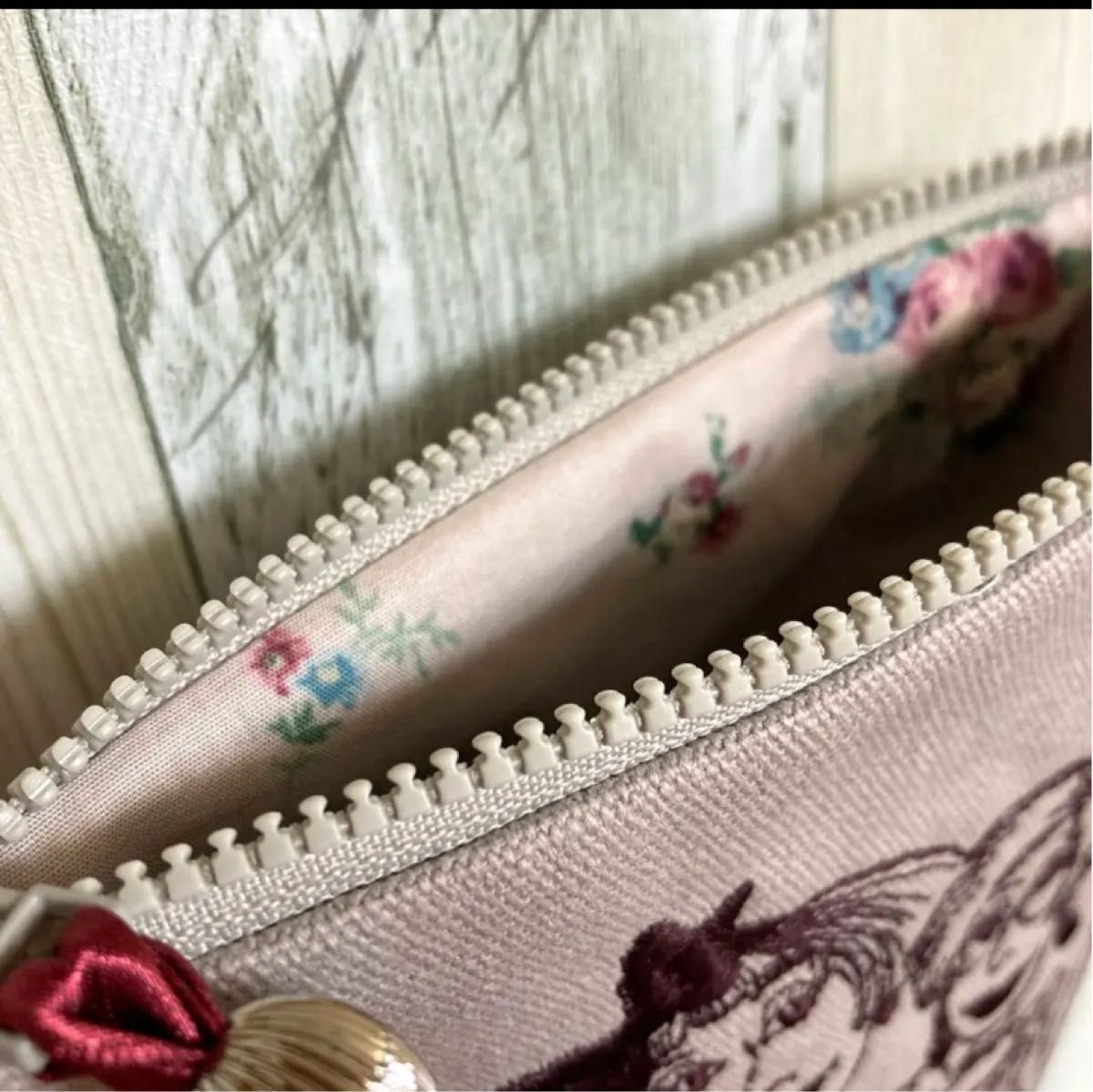 ロラライハリス刺繍 帆布 Dかんつきポーチ スマホショルダー ロラライハリス刺繍 帆布 Dかんつきポーチ スマホショルダー