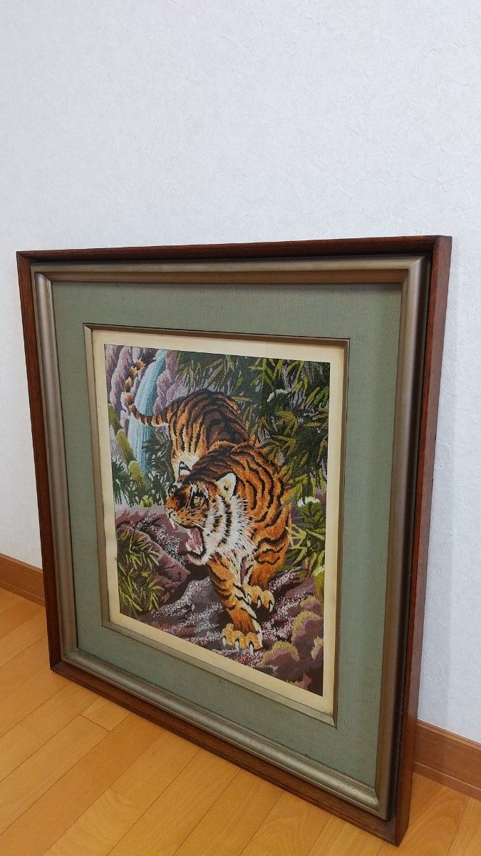 大型】寅 虎 トラ とら 刺繍絵 刺繍画 絵画 美術 アート 額縁 大型】寅 虎 トラ とら 刺繍絵 刺繍画 絵画 美術 アート 額縁