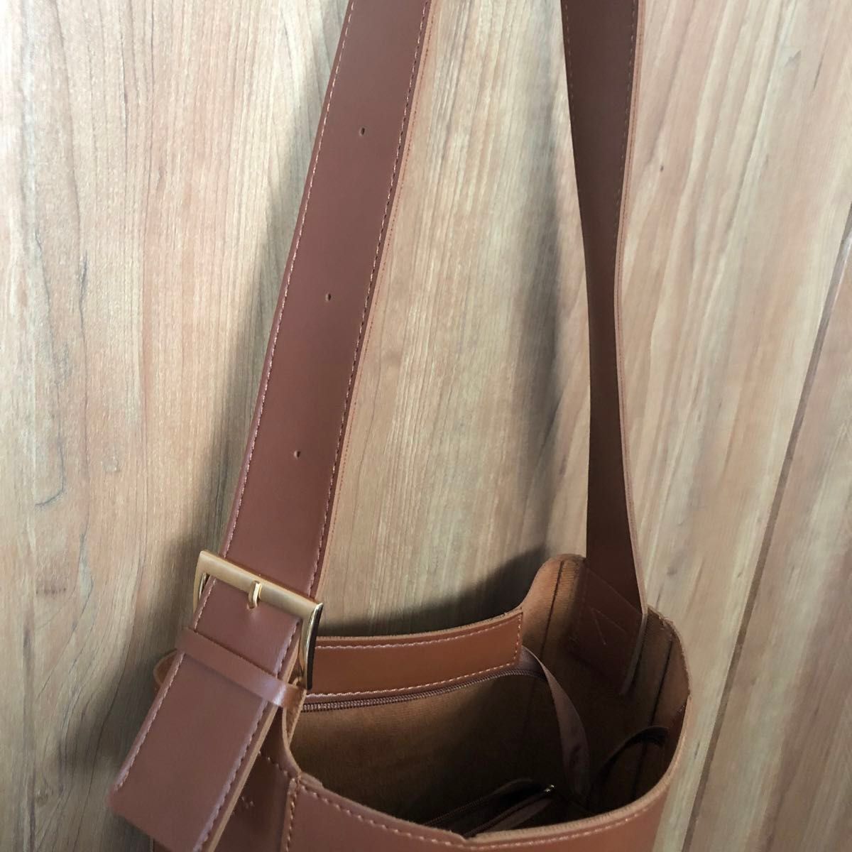 ブラウン レザーショルダーバッグ 合皮 ショルダーバッグ レザー ブラウン レザーショルダーバッグ 合皮 ショルダーバッグ レザー