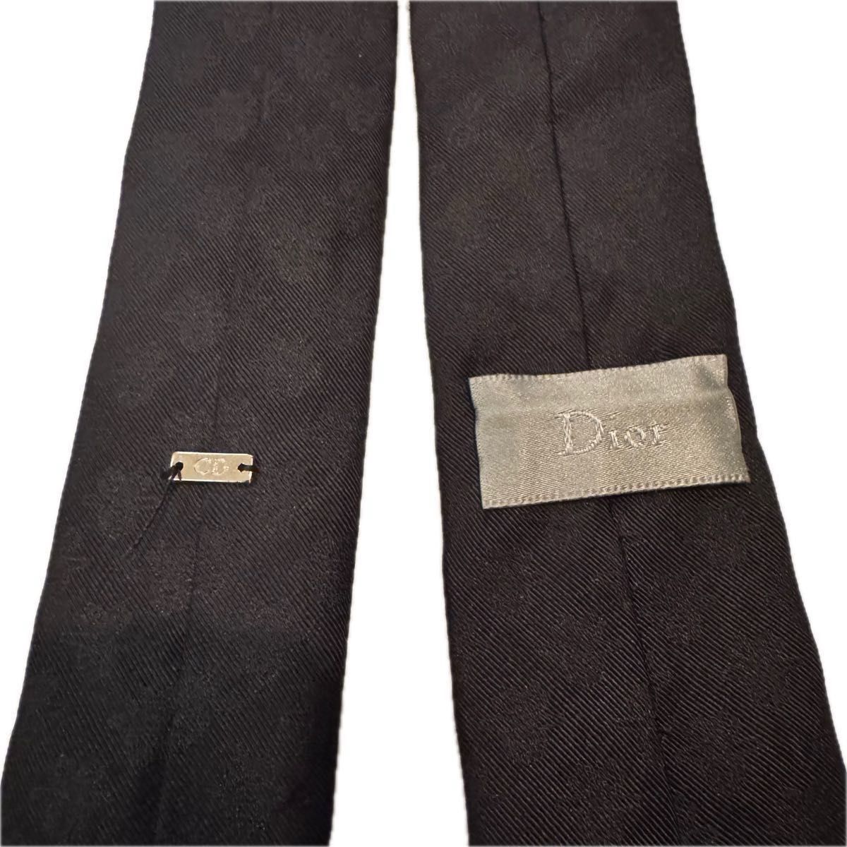 極美品 名作 Christian Dior ディオール ネクタイ ナロータイ 極美品 名作 Christian Dior ディオール ネクタイ ナロータイ