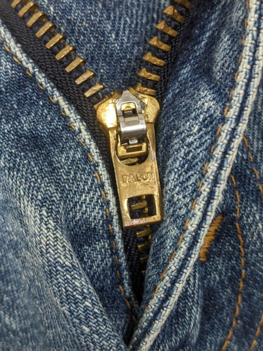 赤耳 90s LEVI'S 502XX ヴィンテージ 復刻 TALONZIP BIGE 日本製 赤耳 90s LEVI'S 502XX ヴィンテージ 復刻 TALONZIP BIGE 日本製