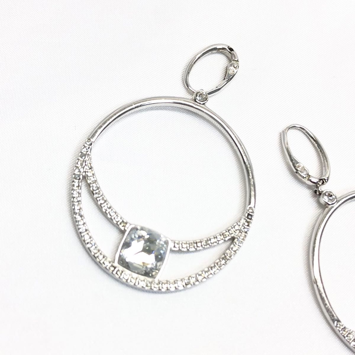 美品 SWAROVSKI スワロフスキー ピアス ラインストーン シルバー 美品 SWAROVSKI スワロフスキー ピアス ラインストーン シルバー