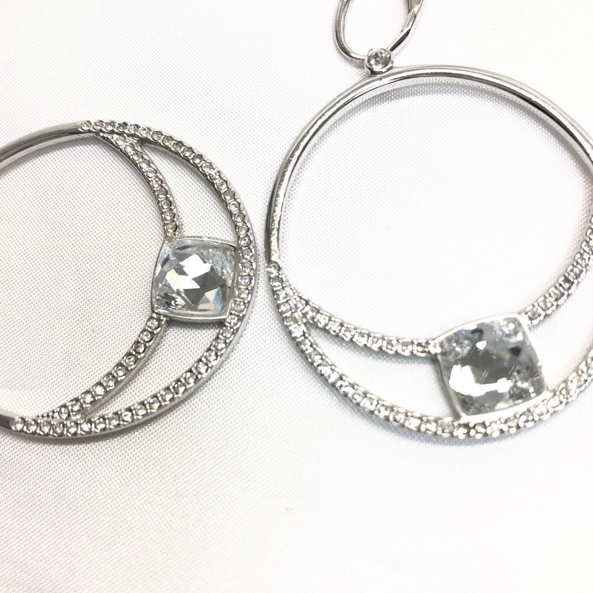 美品 SWAROVSKI スワロフスキー ピアス ラインストーン シルバー 美品 SWAROVSKI スワロフスキー ピアス ラインストーン シルバー