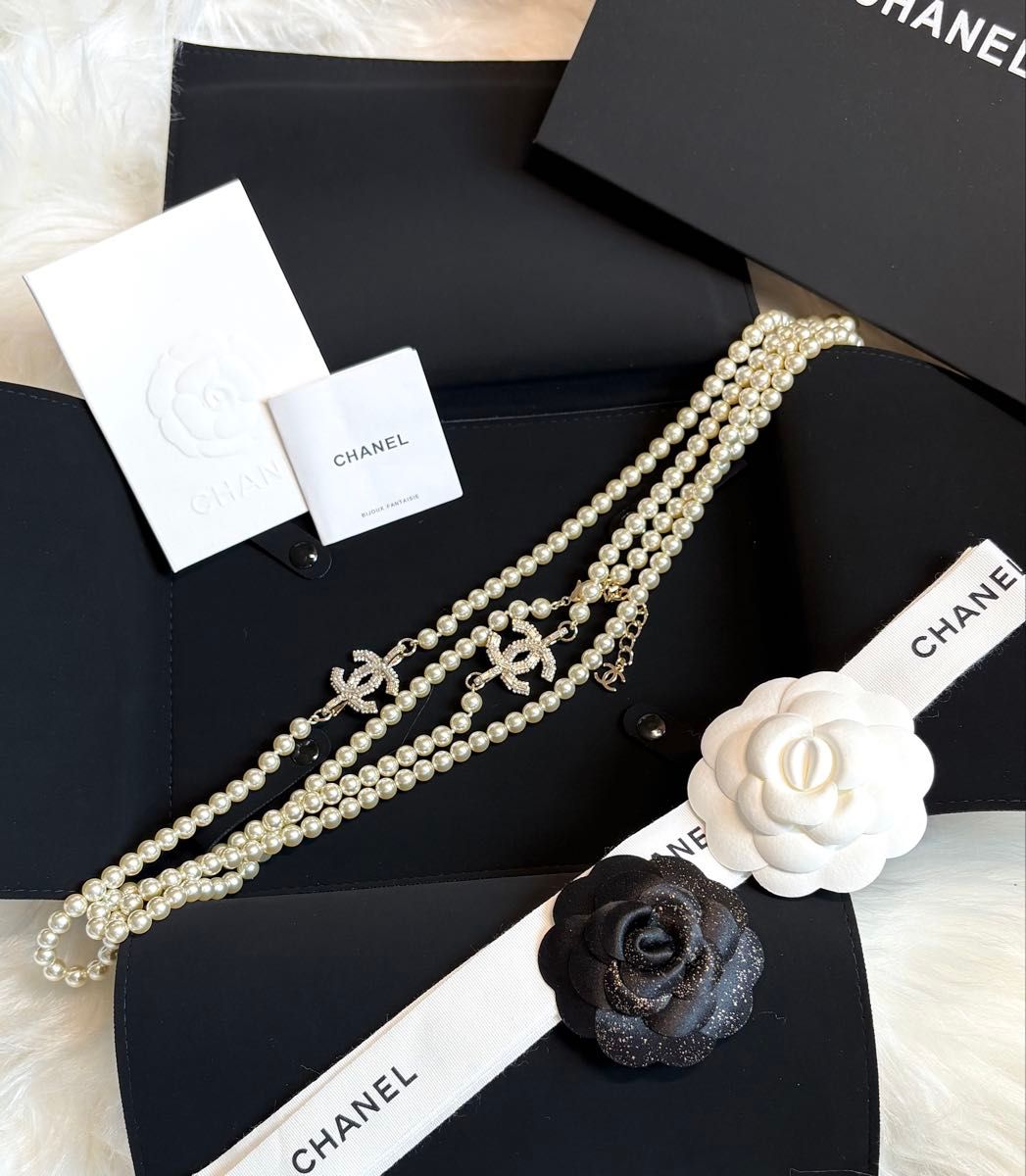 CHANEL 貴重 上品パールロングネックレス パール&ラインストーン CHANEL 貴重 上品パールロングネックレス パール&ラインストーン