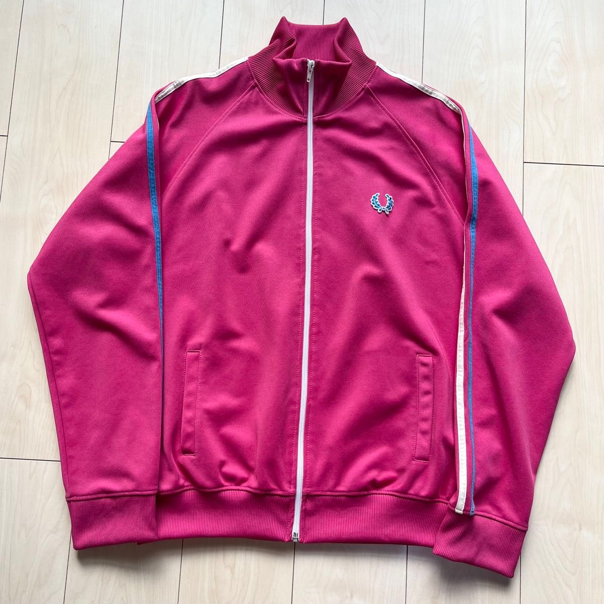 FRED PERRY フレッドペリー トラックジャケット ジャージ ピンク FRED PERRY フレッドペリー トラックジャケット ジャージ ピンク