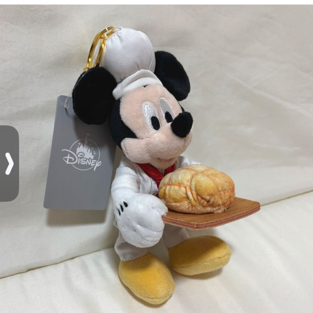 新品タグ付き】ディズニーストア ミッキー ぬいぐるみ 新品タグ付き】ディズニーストア ミッキー ぬいぐるみ