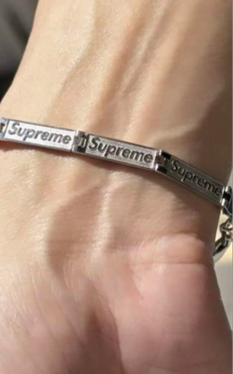 Supreme Jacob & Co Logo Link Bracelet / ブレスレット Supreme Jacob & Co Logo Link Bracelet / ブレスレット