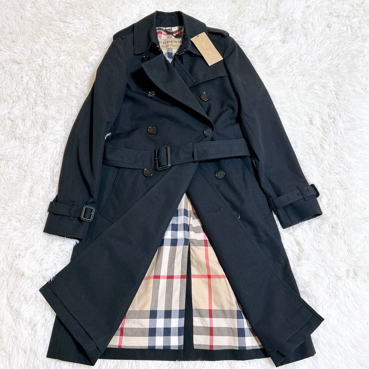 新品タグ付き BURBERRY バーバリーロンドンイングランド ノバ 新品タグ付き BURBERRY バーバリーロンドンイングランド ノバ