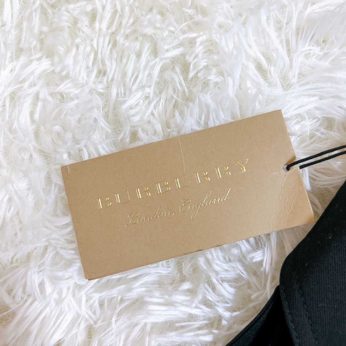 新品タグ付き BURBERRY バーバリーロンドンイングランド ノバ 新品タグ付き BURBERRY バーバリーロンドンイングランド ノバ