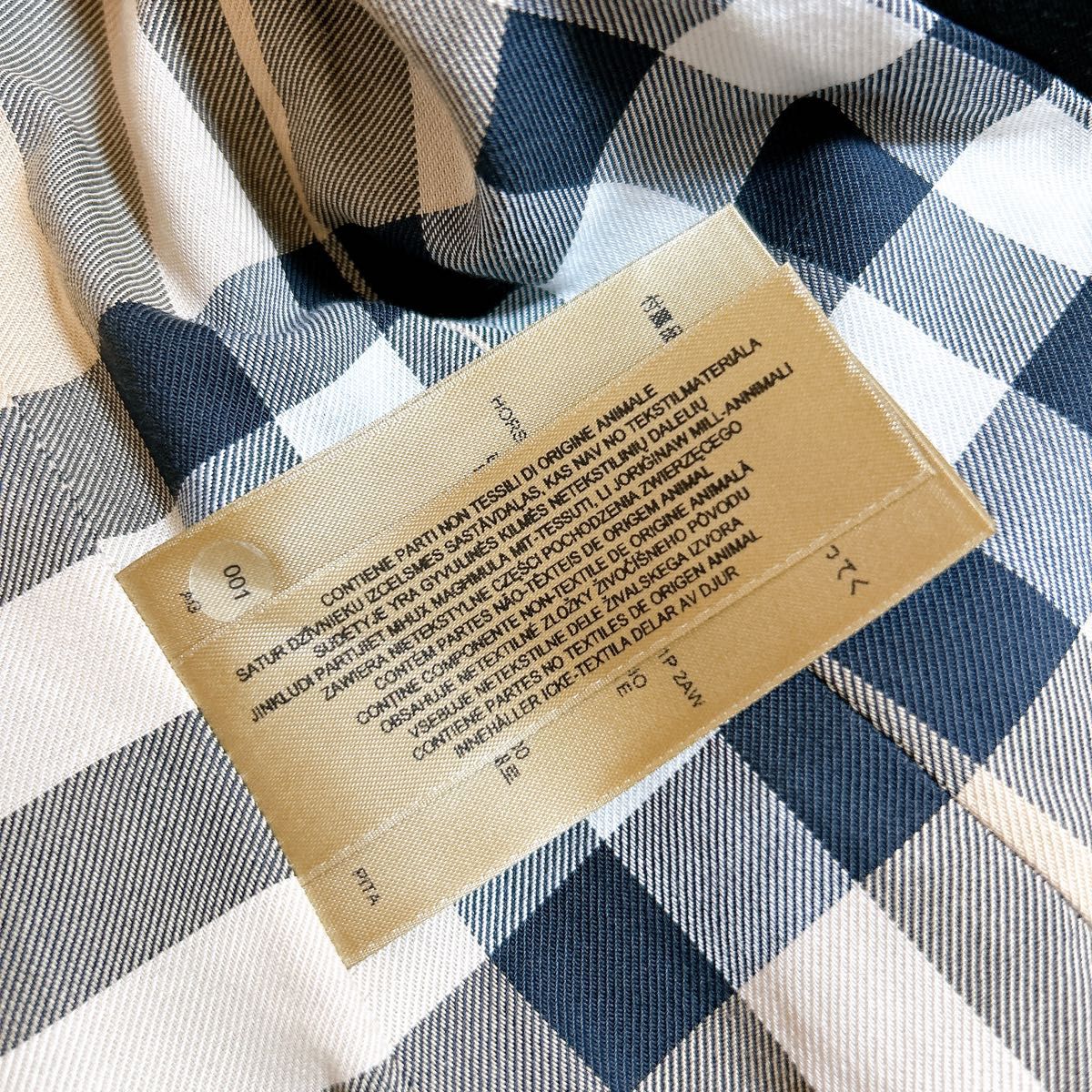 新品タグ付き BURBERRY バーバリーロンドンイングランド ノバ 新品タグ付き BURBERRY バーバリーロンドンイングランド ノバ