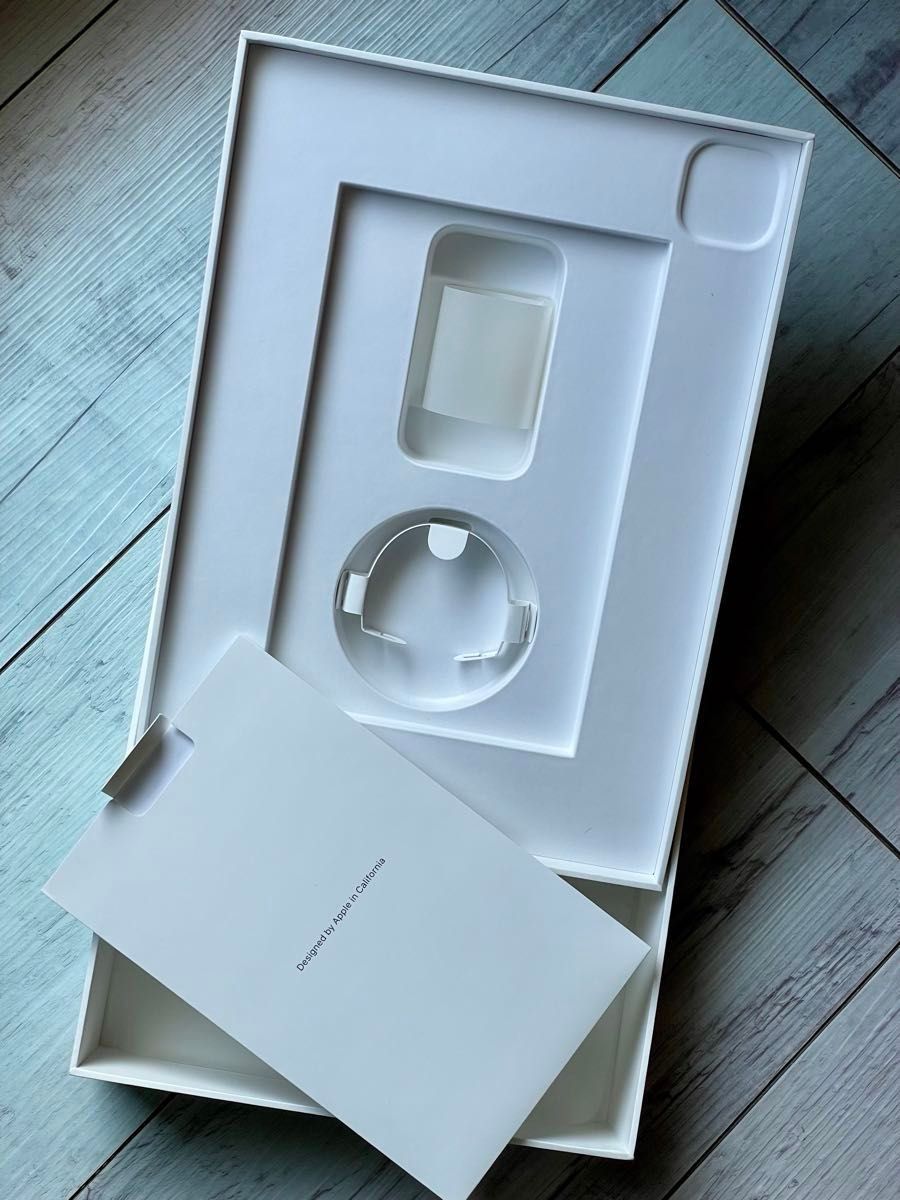 Apple 11インチ iPad pro (第2世代) Wi-Fi+Cellular 128GB Apple Apple 11インチ iPad pro (第2世代) Wi-Fi+Cellular 128GB Apple