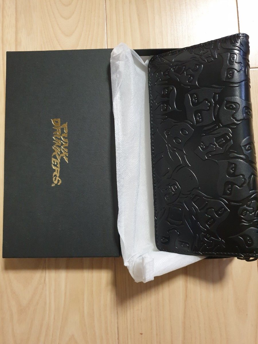 予約商品】PUNK DRUNKERS アイツ総柄長財布 - BLACK / ロック
