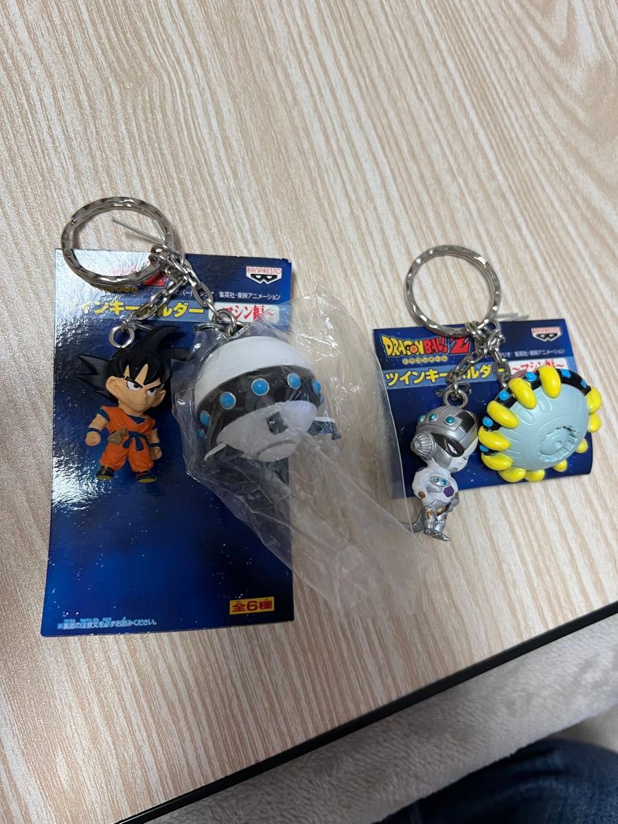 ドラゴンボール ツインキーホルダー マシン編 孫悟空&宇宙船 ドラゴンボール ツインキーホルダー マシン編 孫悟空&宇宙船