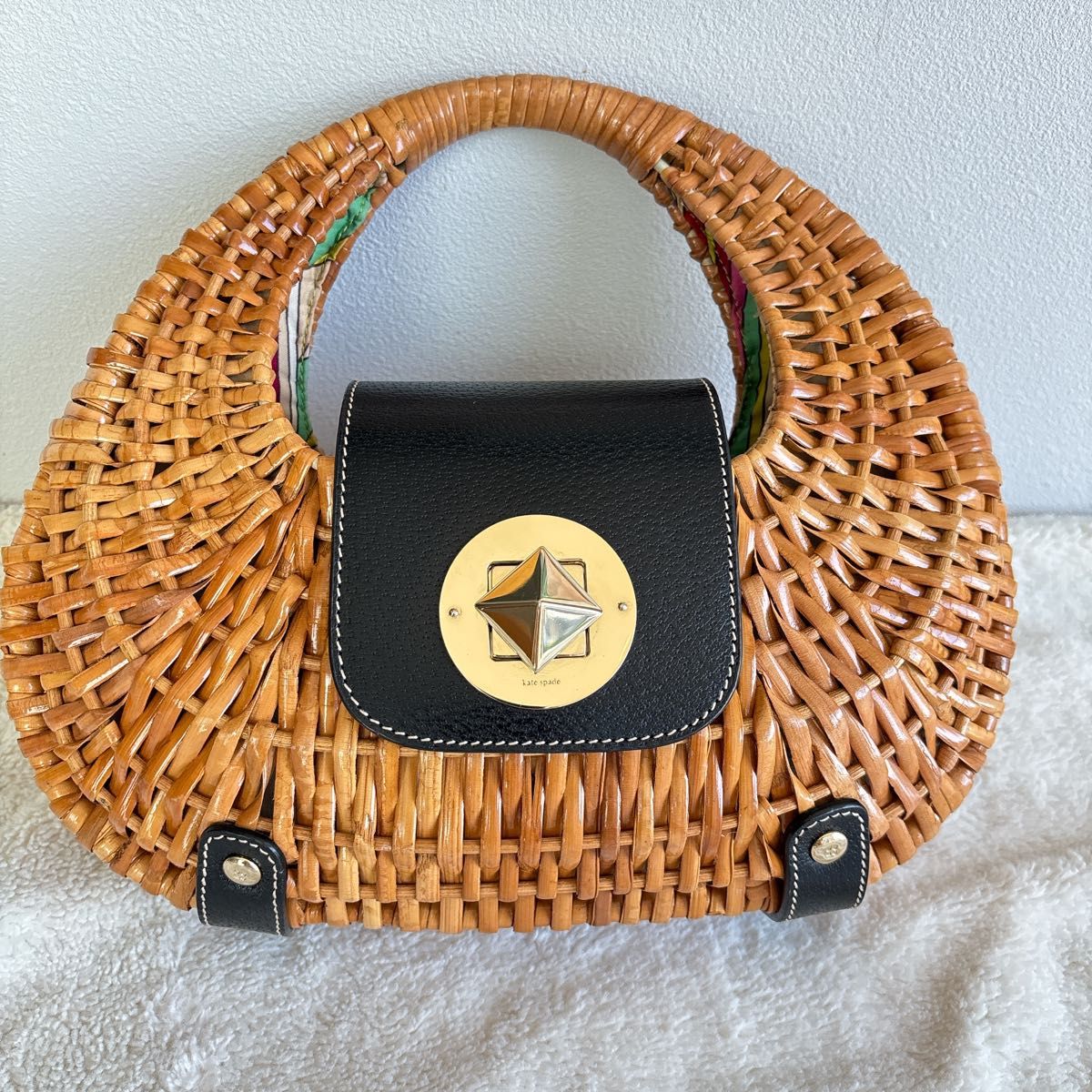 Kate spade ケイトスペード かごバッグ ターンロック 保存袋付 Kate spade ケイトスペード かごバッグ ターンロック 保存袋付