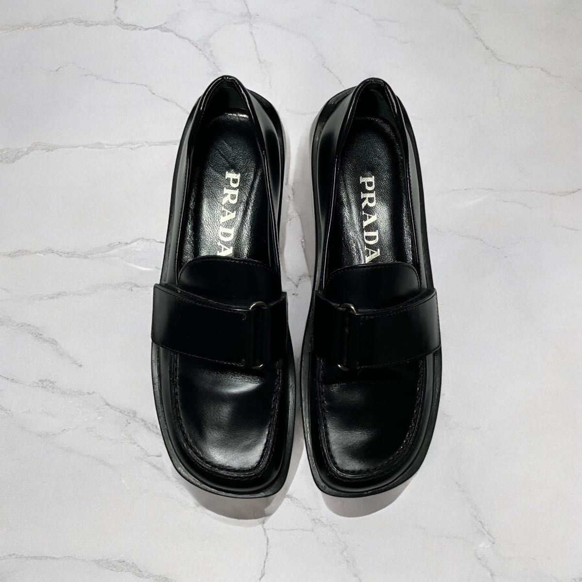 未使用級 極美品 PRADA プラダ スクエアトゥ レザーローファー 未使用級 極美品 PRADA プラダ スクエアトゥ レザーローファー