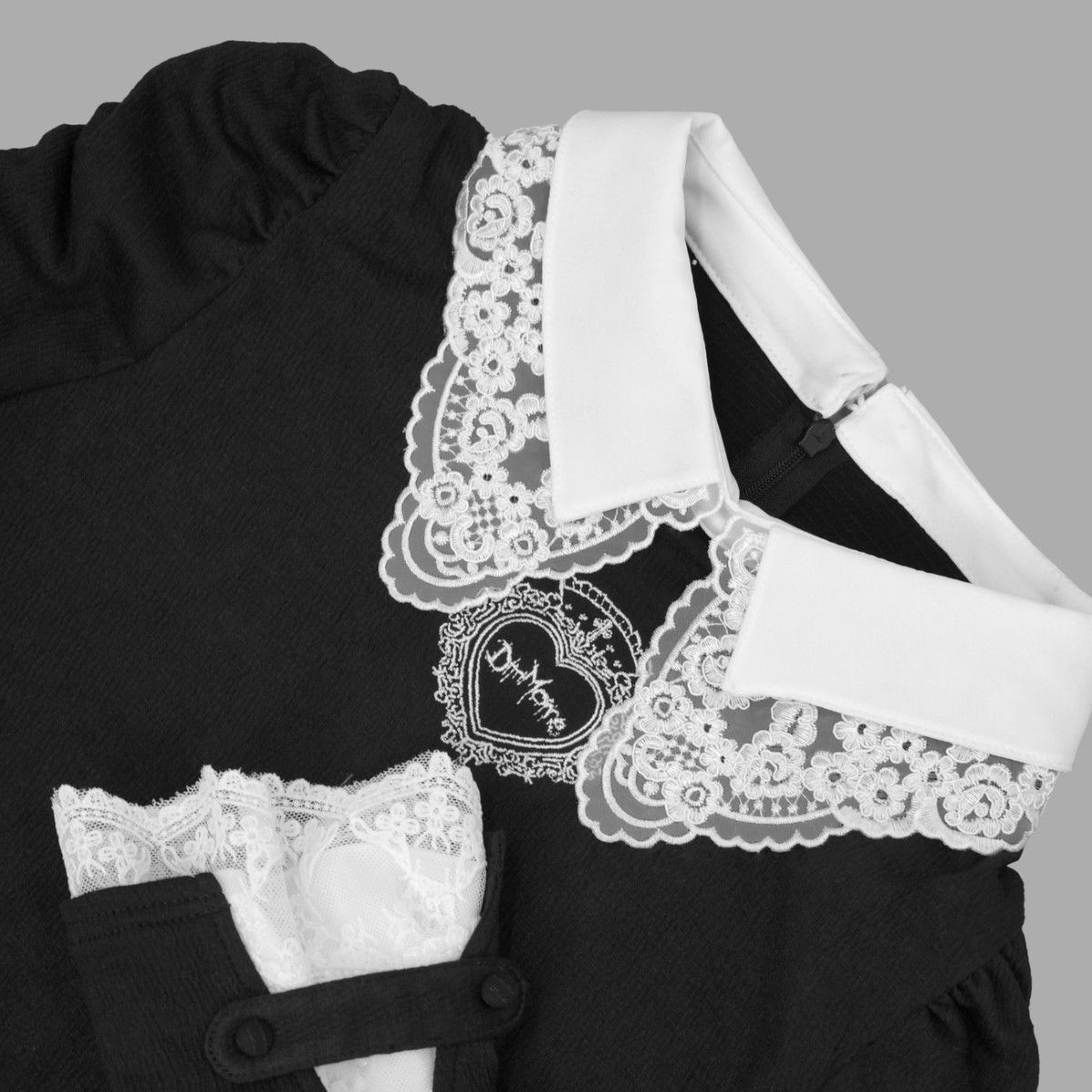 正規品 Lサイズ 新品 おすましレース襟トップス 【Black&White 正規品 Lサイズ 新品 おすましレース襟トップス 【Black&White