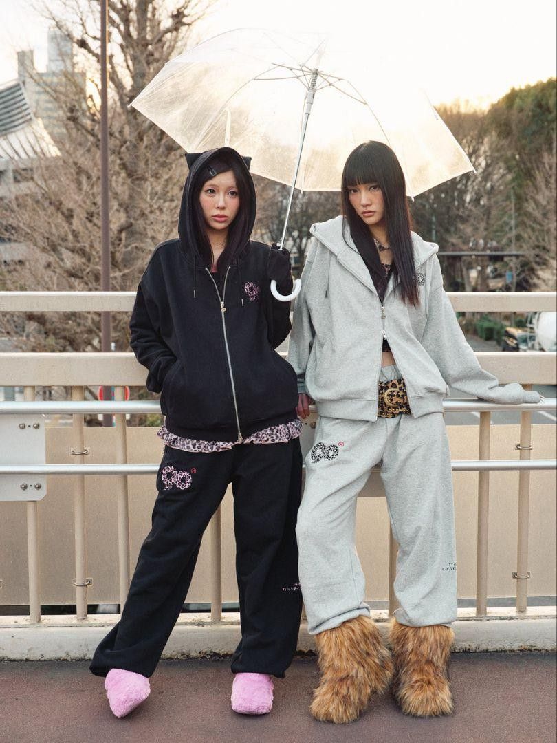 新品 Mサイズ 90 Logo Cat Ear Zip Hoodie 黒ピンク豹柄|Yahoo 新品 Mサイズ 90 Logo Cat Ear Zip Hoodie 黒ピンク豹柄|Yahoo