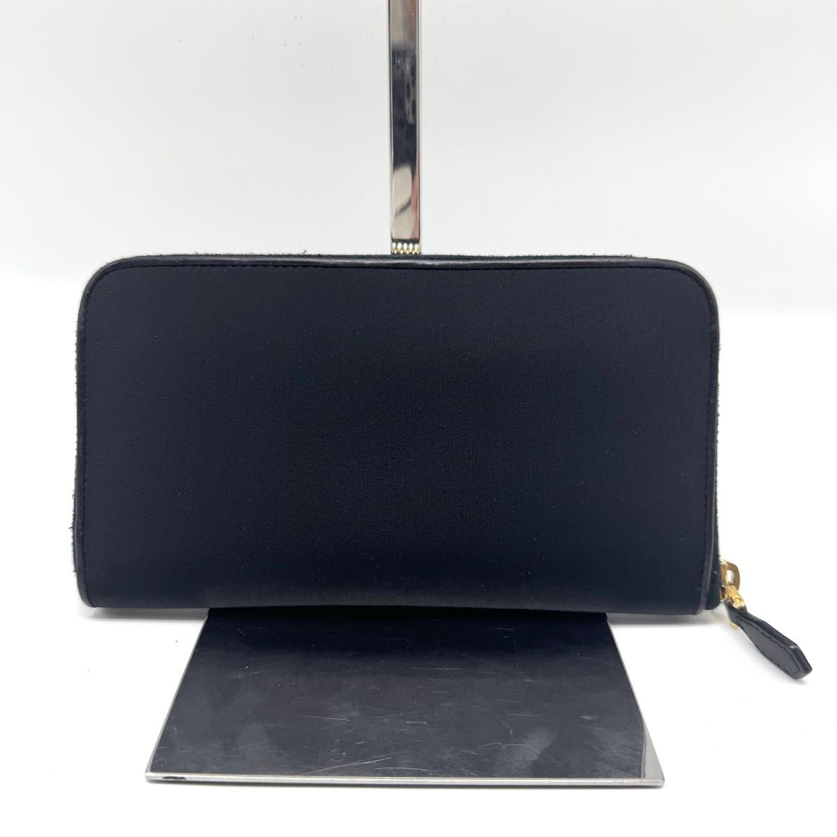 極美品・付属品完備】PRADA プラダ 長財布 ナイロン ラウンド 極美品・付属品完備】PRADA プラダ 長財布 ナイロン ラウンド