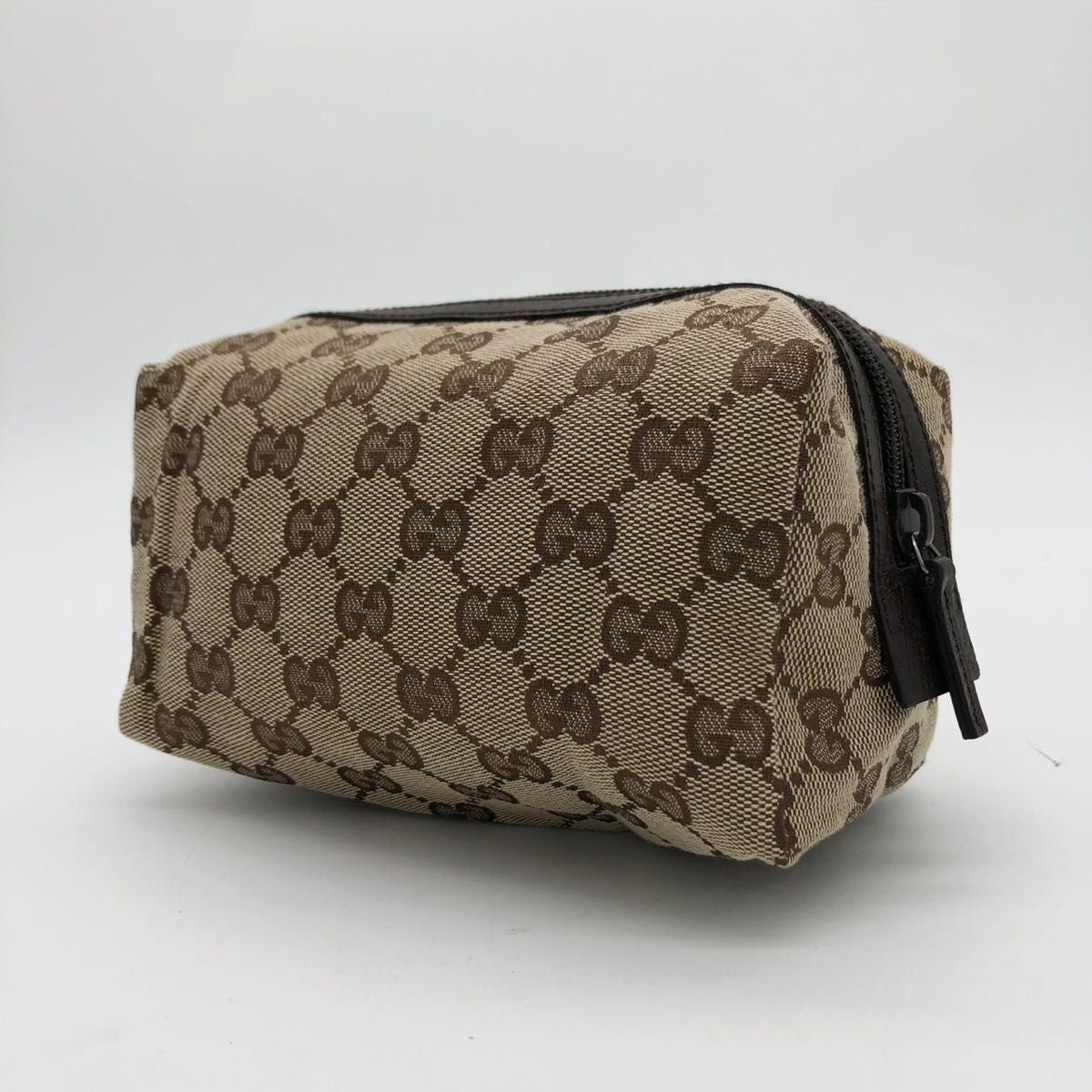 極美品】GUCCI グッチ ポーチ 小物入れ 化粧ポーチ GG柄 極美品】GUCCI グッチ ポーチ 小物入れ 化粧ポーチ GG柄