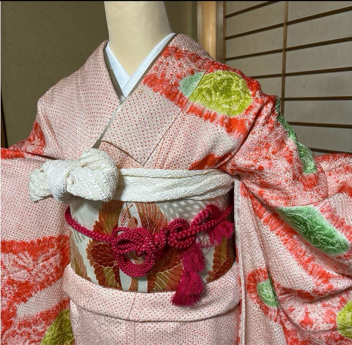 正絹総絞り振袖フルセット5点 着物+美品袋帯+帯締め+帯揚げ+伊達 正絹総絞り振袖フルセット5点 着物+美品袋帯+帯締め+帯揚げ+伊達