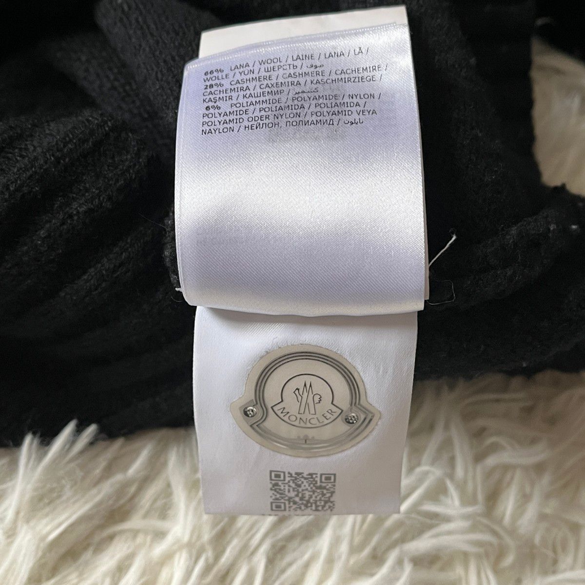 MONCLER モンクレール StMoritz 長袖 セーター ニット 黒 XS MONCLER モンクレール StMoritz 長袖 セーター ニット 黒 XS