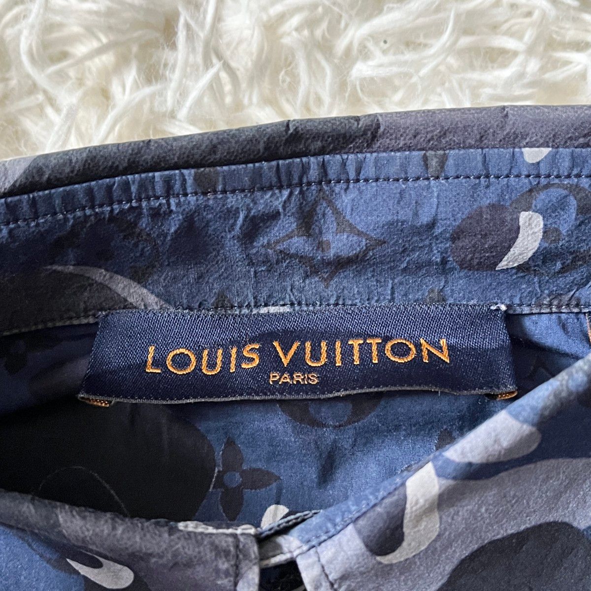 LOUISVUITTON ルイヴィトン カモDNAオセアン モノグラム 長袖 LOUISVUITTON ルイヴィトン カモDNAオセアン モノグラム 長袖