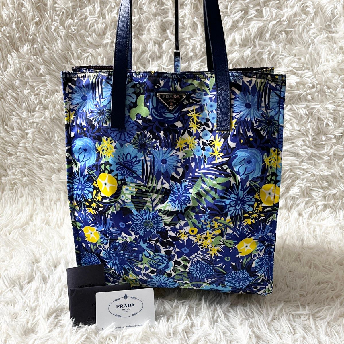 PRADA プラダ フラワー 三角ロゴ 花柄 ハンドバッグ ナイロン PRADA プラダ フラワー 三角ロゴ 花柄 ハンドバッグ ナイロン