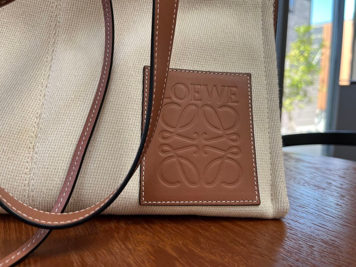ロエベ クッショントートバッグ ラージ LOEWE|Yahoo!フリマ(旧 ロエベ クッショントートバッグ ラージ LOEWE|Yahoo!フリマ(旧