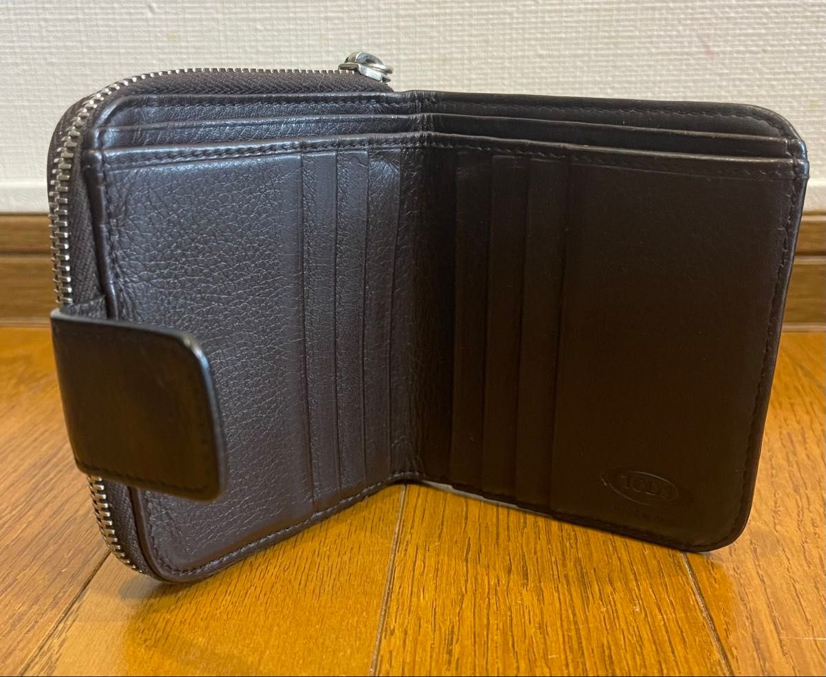 TOD'S トッズ レザー二つ折り財布 ラウンドファスナー ダーク TOD'S トッズ レザー二つ折り財布 ラウンドファスナー ダーク