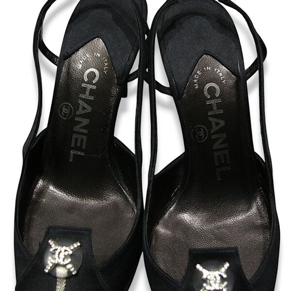 新品同様 ◇超レア◇ 正規品 CHANEL シャネル スワロフスキー 新品同様 ◇超レア◇ 正規品 CHANEL シャネル スワロフスキー