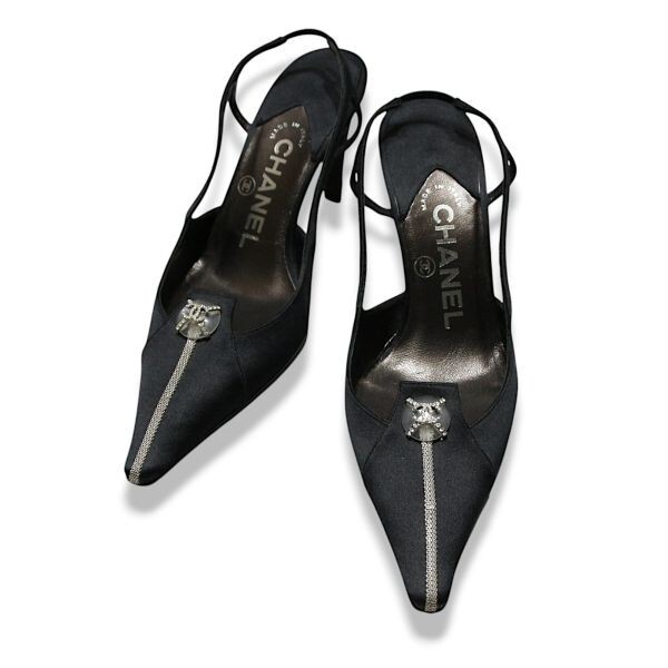 新品同様 ◇超レア◇ 正規品 CHANEL シャネル スワロフスキー 新品同様 ◇超レア◇ 正規品 CHANEL シャネル スワロフスキー