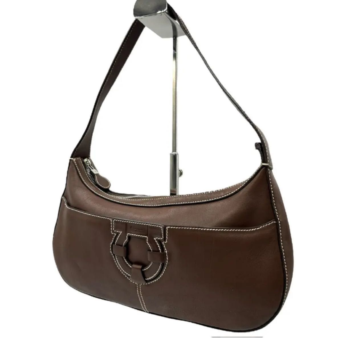 美品 Salvatore Ferragamo サルヴァトーレフェラガモ ワン 美品 Salvatore Ferragamo サルヴァトーレフェラガモ ワン