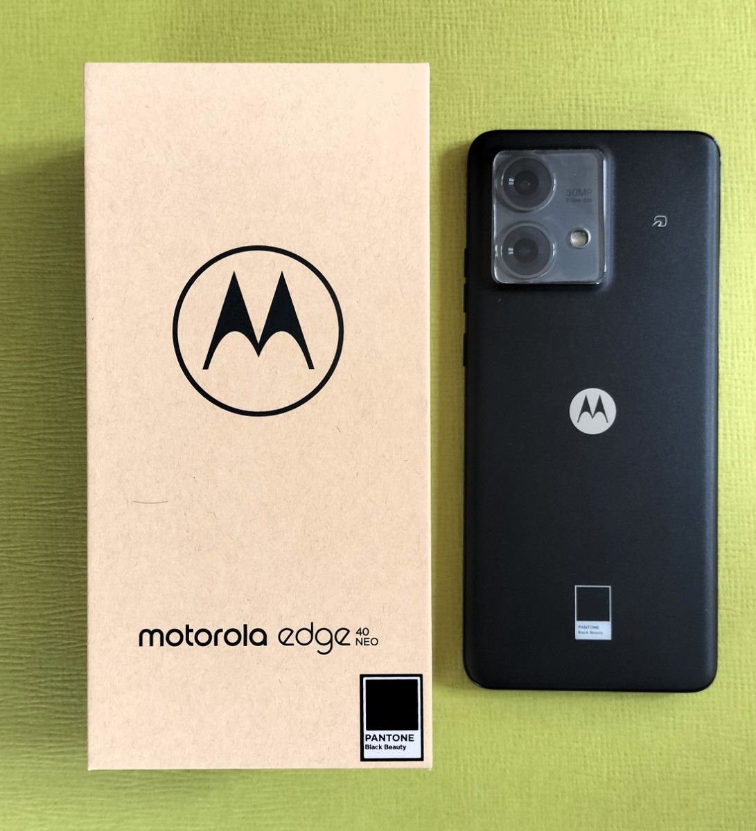 ケースと保護ガラス付き motorola edge 40 neo 8GB+256GB ケースと保護ガラス付き motorola edge 40 neo 8GB+256GB