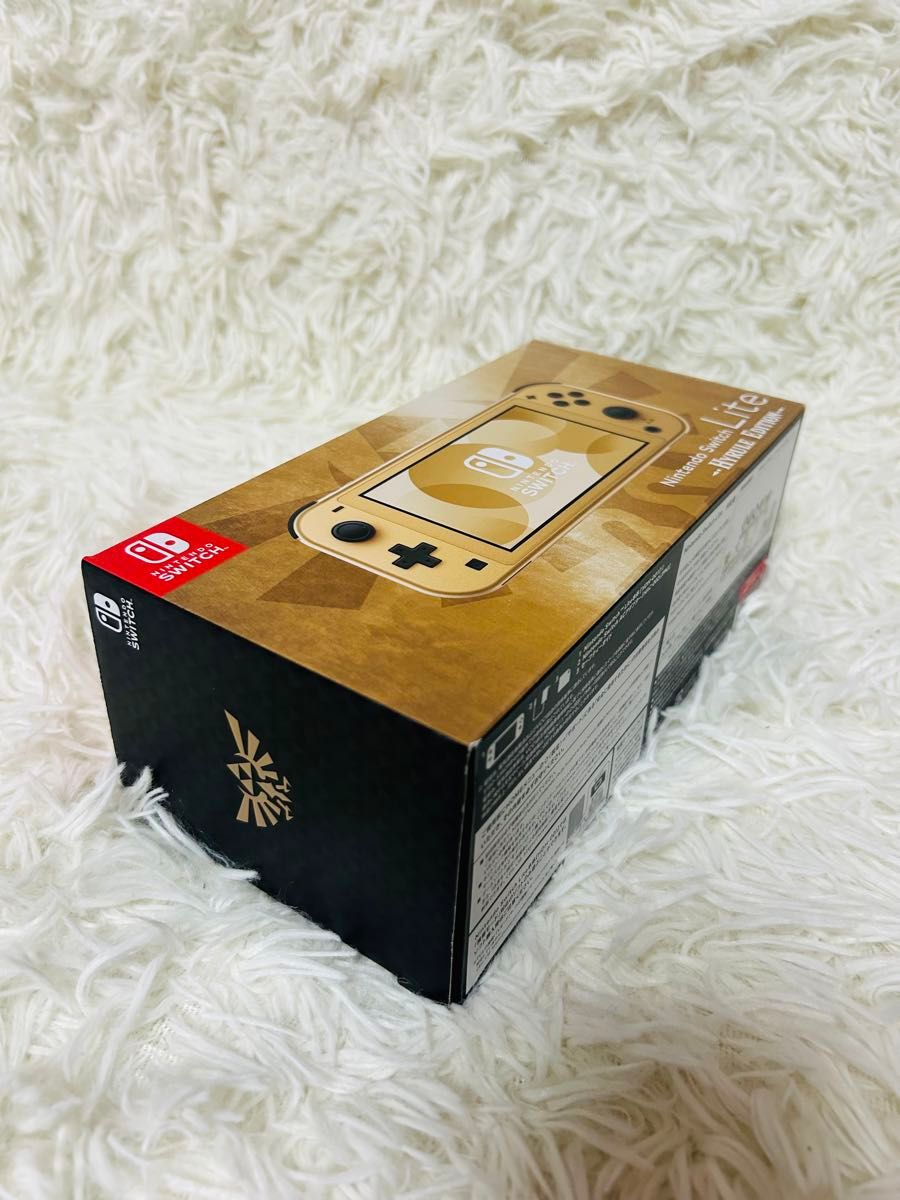 極美品ほぼ未使用 Nintendo Switch Lite ハイラルエディション 極美品ほぼ未使用 Nintendo Switch Lite ハイラルエディション