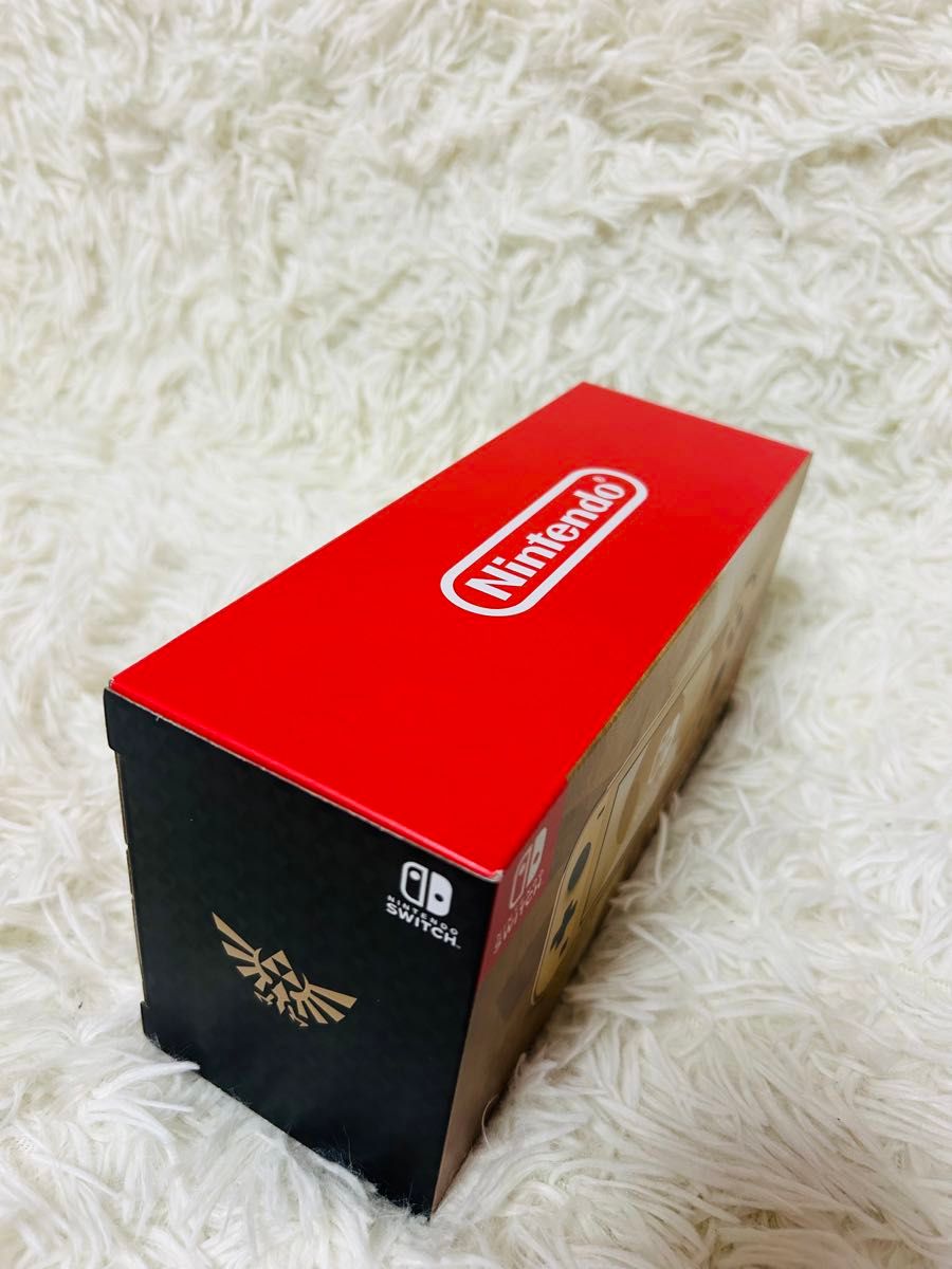 極美品ほぼ未使用 Nintendo Switch Lite ハイラルエディション 極美品ほぼ未使用 Nintendo Switch Lite ハイラルエディション
