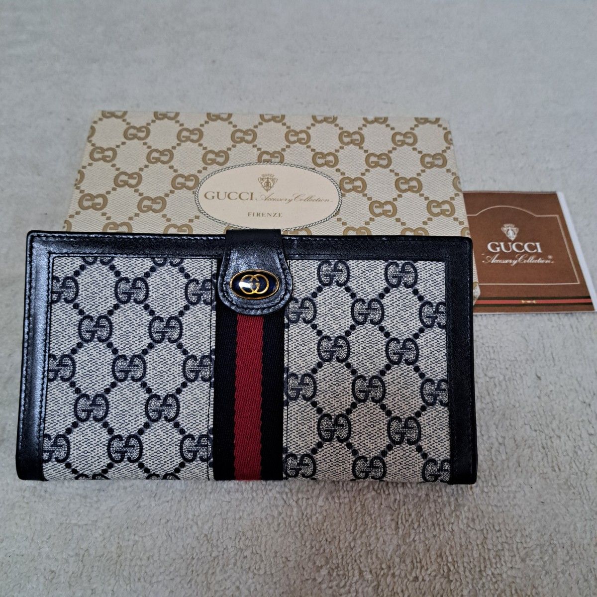GUCCI オールドグッチ GGプラス シェリーライン 長財布 ネイビー GUCCI オールドグッチ GGプラス シェリーライン 長財布 ネイビー