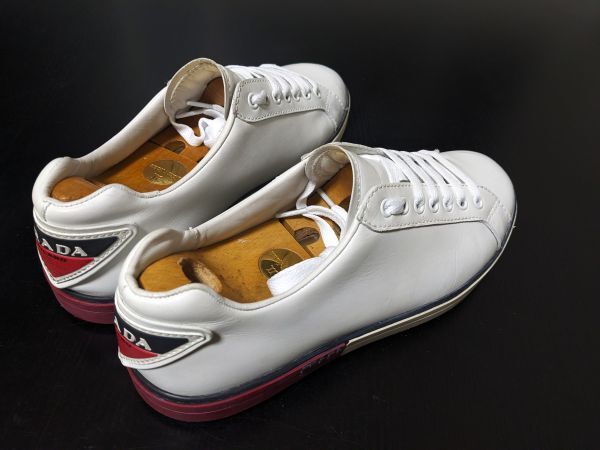 プラダ 6.5 PRADA カウンターロゴデザイン ローカット レザー プラダ 6.5 PRADA カウンターロゴデザイン ローカット レザー